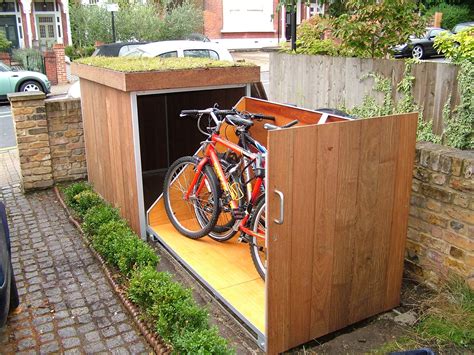 Ideas for bicycle storage in garages - See full list on twowheelingtots.com 